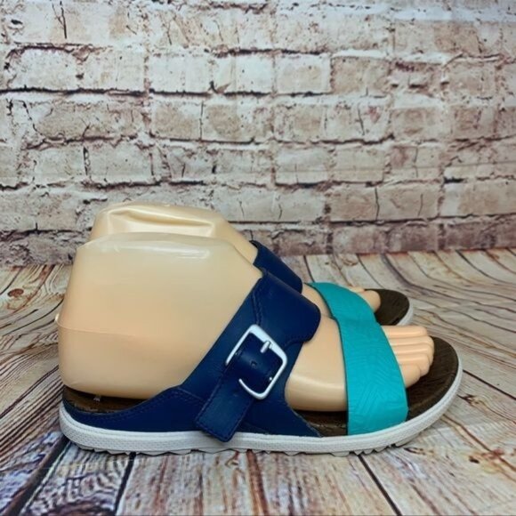 MERRELL Poseidon Teal & Navy Slip-On Sandals Sz 6 - Picture 1 of 9